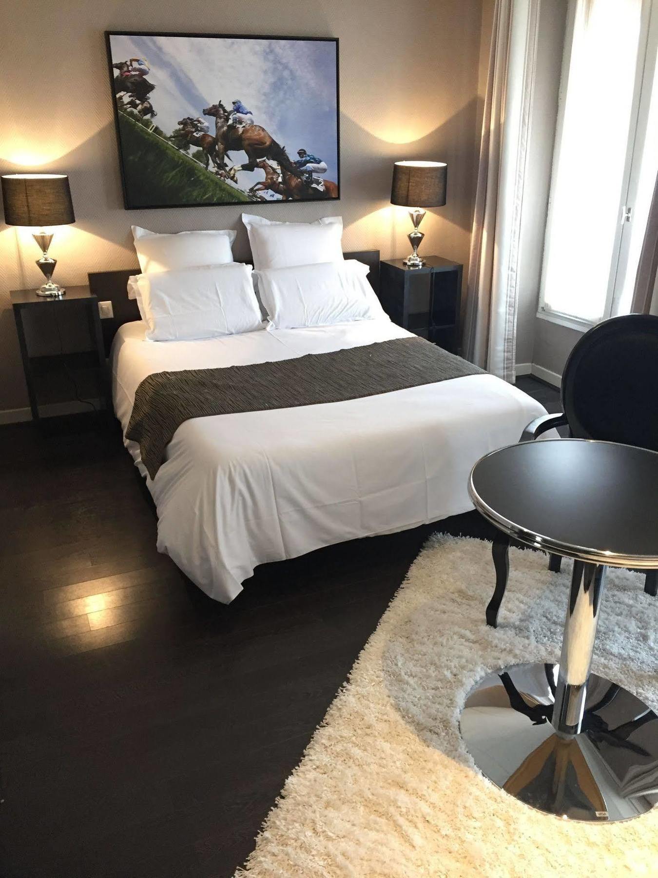 Hotel L'Avenue Σαντιγί Εξωτερικό φωτογραφία